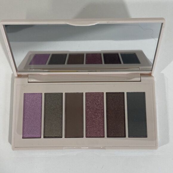 Coloured Raine Eyeshadow Palette Compact W/ Mirror Vineyard Soiree 7.2g .25 Oz - Picture 1 of 4